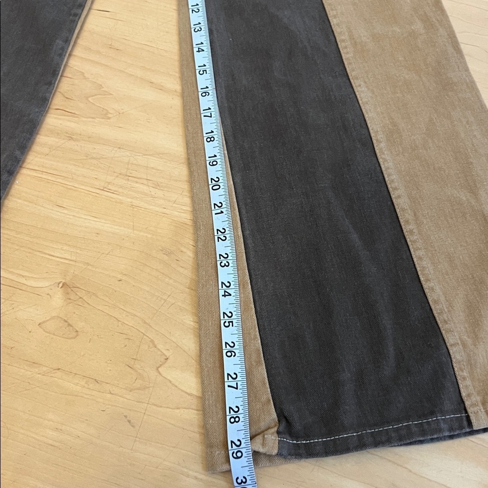 Colorblock Wide-Leg Pants - Picture 5 of 6